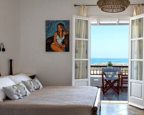 Deluxe Suite with Spa Bath