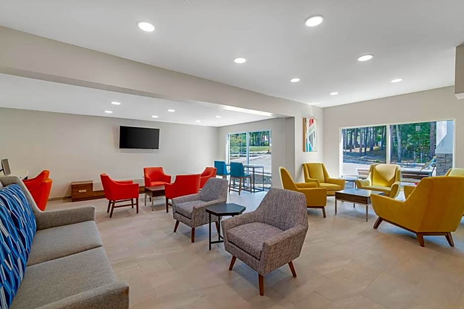 Holiday Inn Express & Suites North Conway, NH By IHG