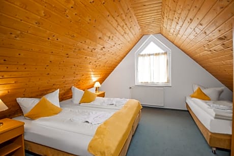 Six-Bed Room