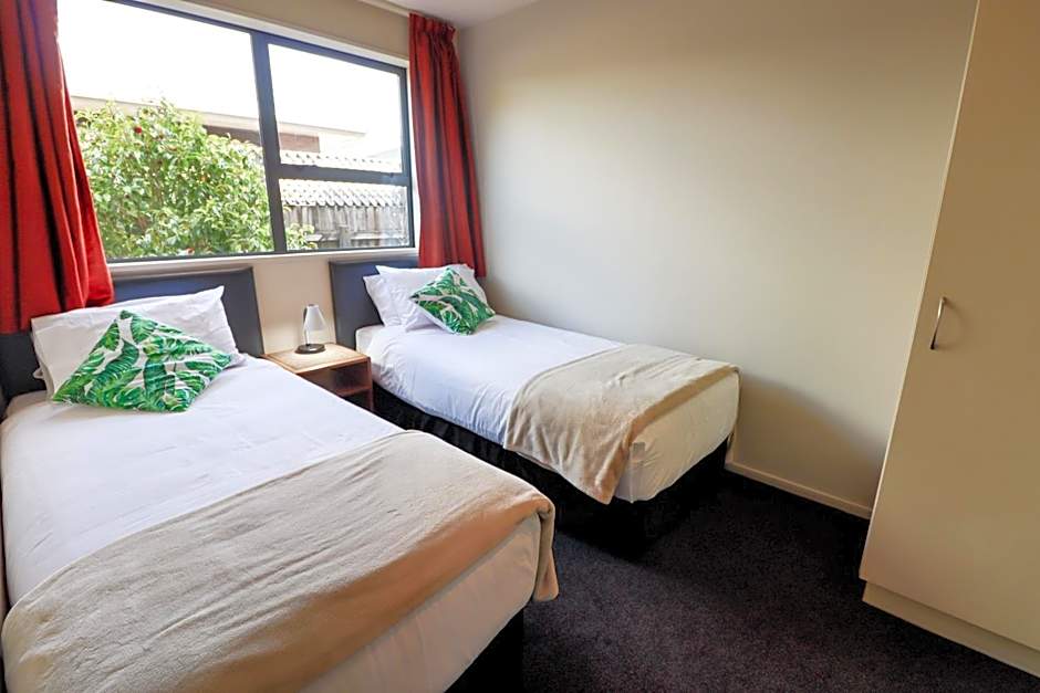 Coleraine Suites & Apartments