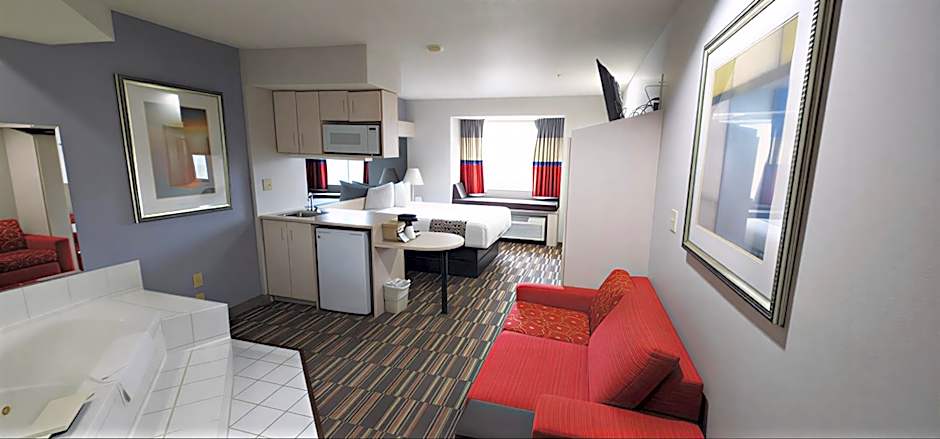 Microtel Inn & Suites By Wyndham Claremore