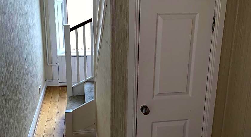 Village Tavern Apartment