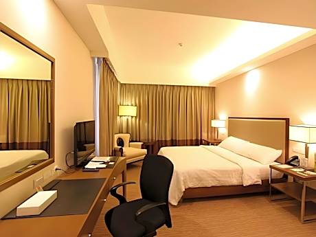 Junior Suite - Garden Wing