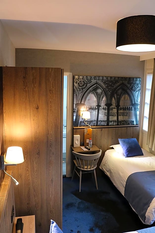 Mouton Blanc Hotel