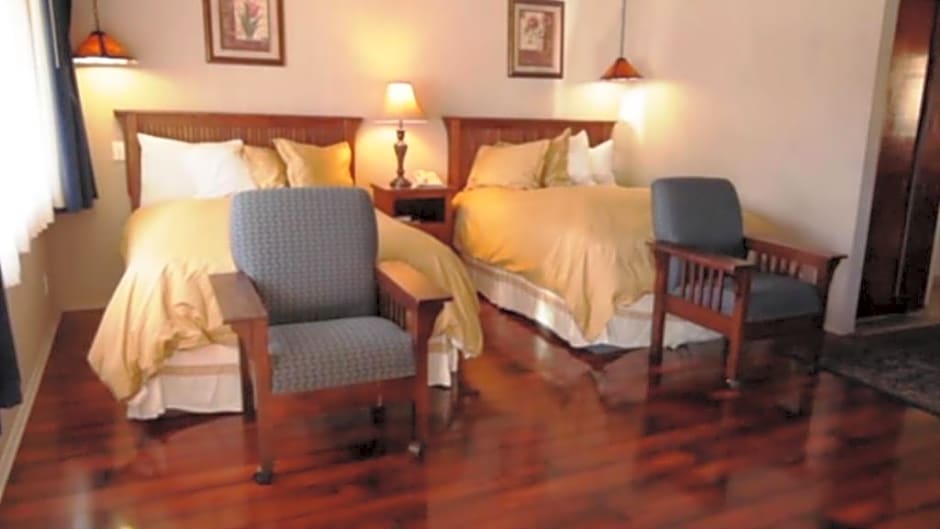 Gualala Surf Inn on the ocean bluff