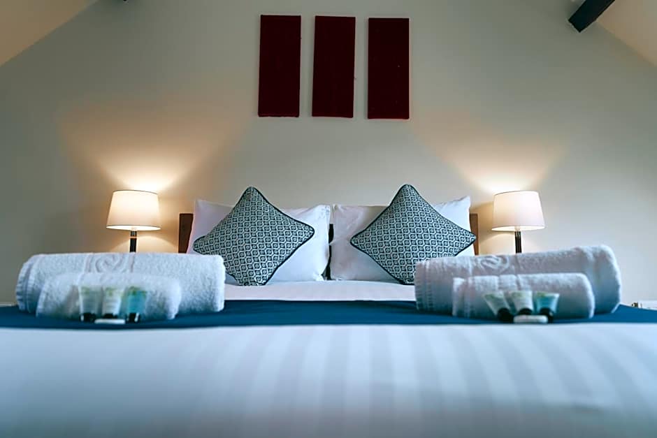 The Cromwell Arms Inn