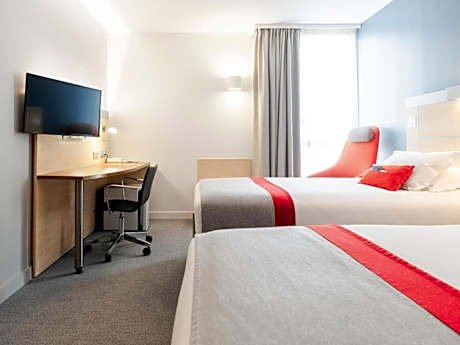 Standard Twin Room - Free Breakfast