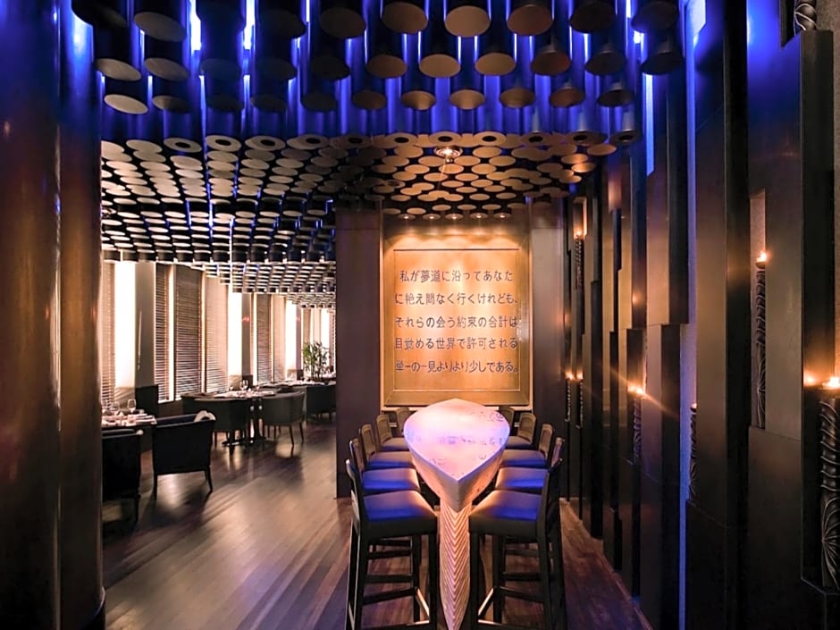 The Lalit Ashok Bangalore Hotel