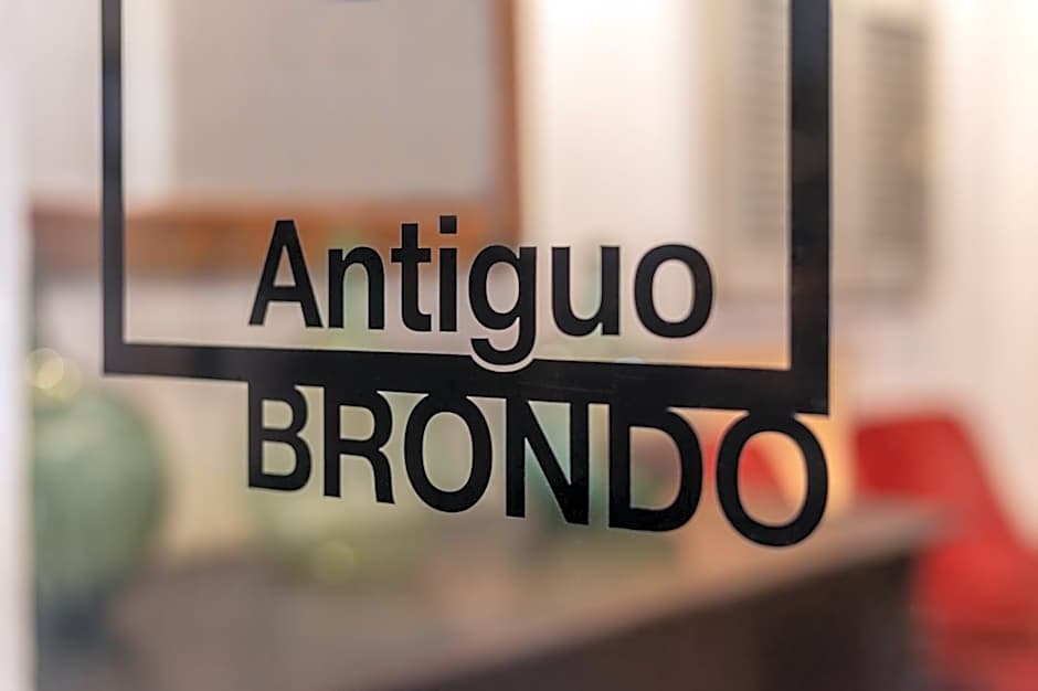 Antiguo Brondo Selfcheck-in Smart Rooms