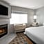AmericInn by Wyndham Douglas/Saugatuck