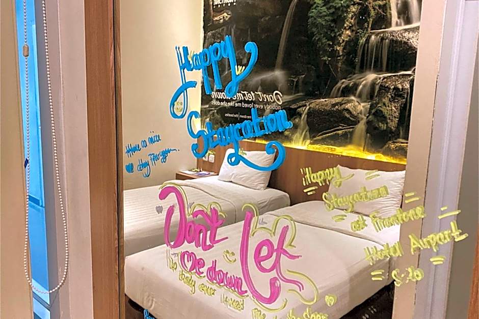 Front One Hotel Airport Solo