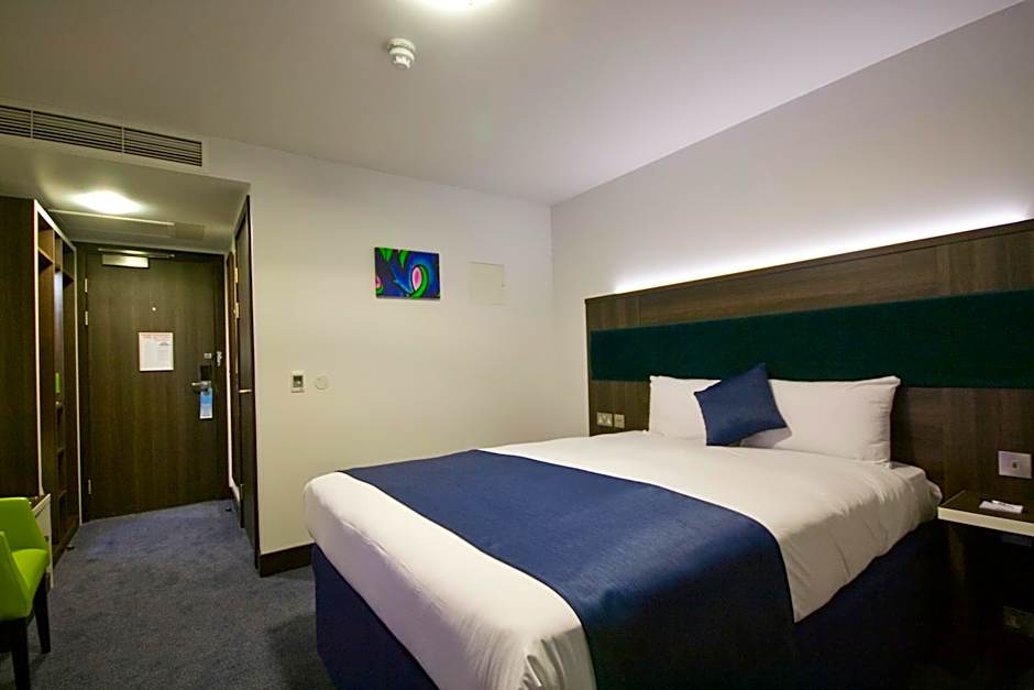 Ramada by Wyndham Cobham