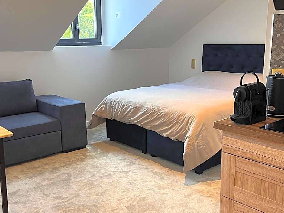 HDG Hôtel Gare de L'Isle Adam Appart's Hotel