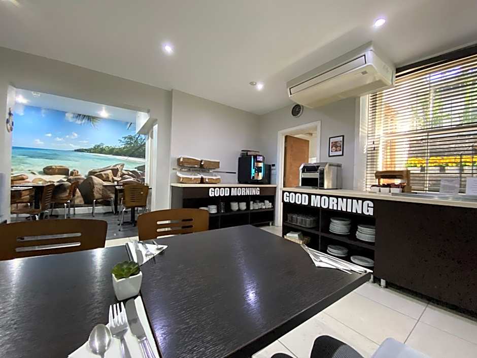 Trebovir Hotel London