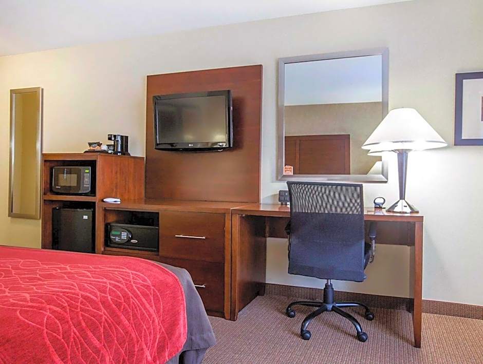 Comfort Inn and Suites adj to Akwesasne Mohawk Casino