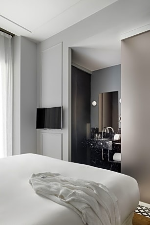 Double Room (2 Twin Beds)