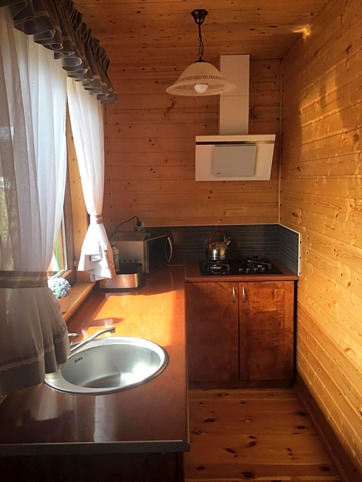 Domki Letniskowe "TROPIK"