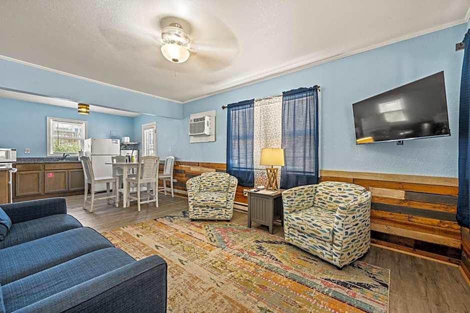 Oceanside Court by KEES Vacations