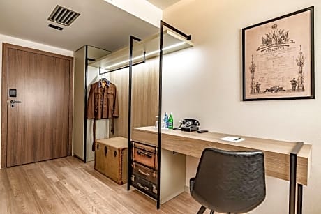 Classic Double or Twin Room Non Smoking (2 Twin Beds)