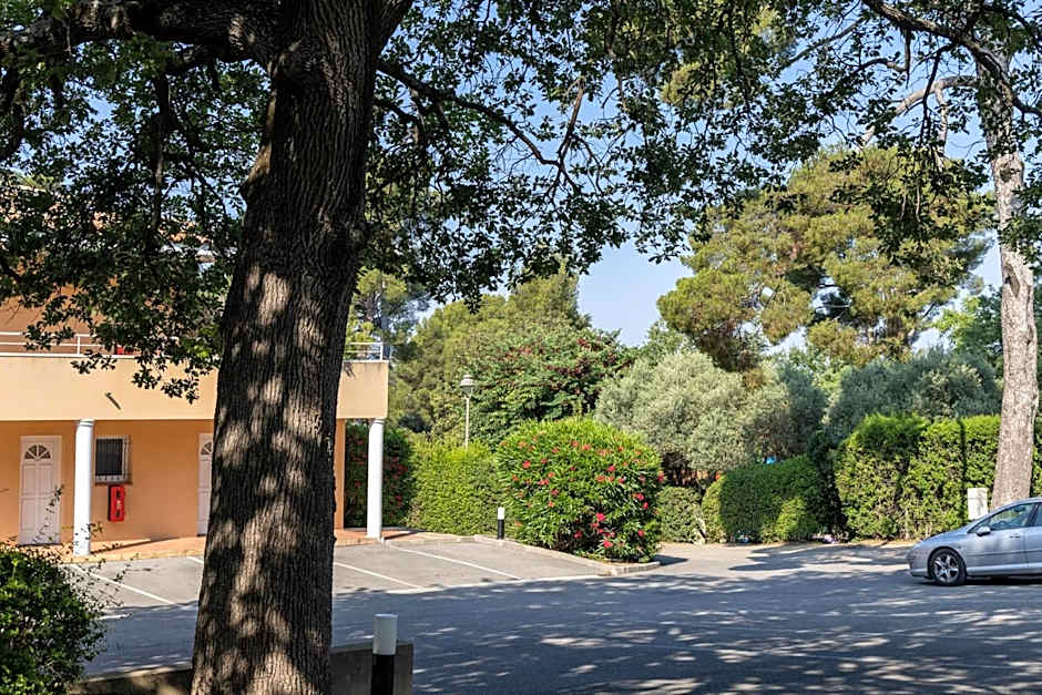 INTER-HOTEL CÃ´tÃ© Sud Hotel Allauch