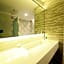 Premium Ava Hotel