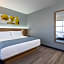 Wingate by Wyndham Long Island City