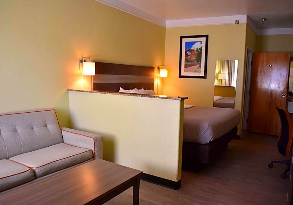 Quality Inn & Suites Gallup I-40 Exit 20