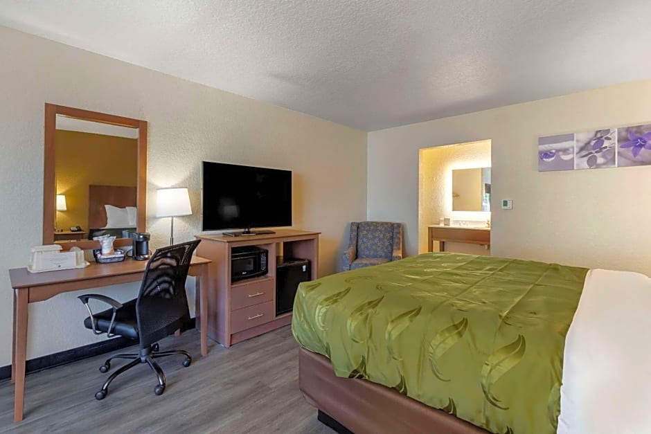 Quality Inn Saint Petersburg North-Tampa Bay