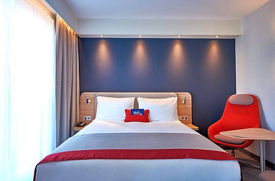 Holiday Inn Express Amsterdam - City Hall By IHG