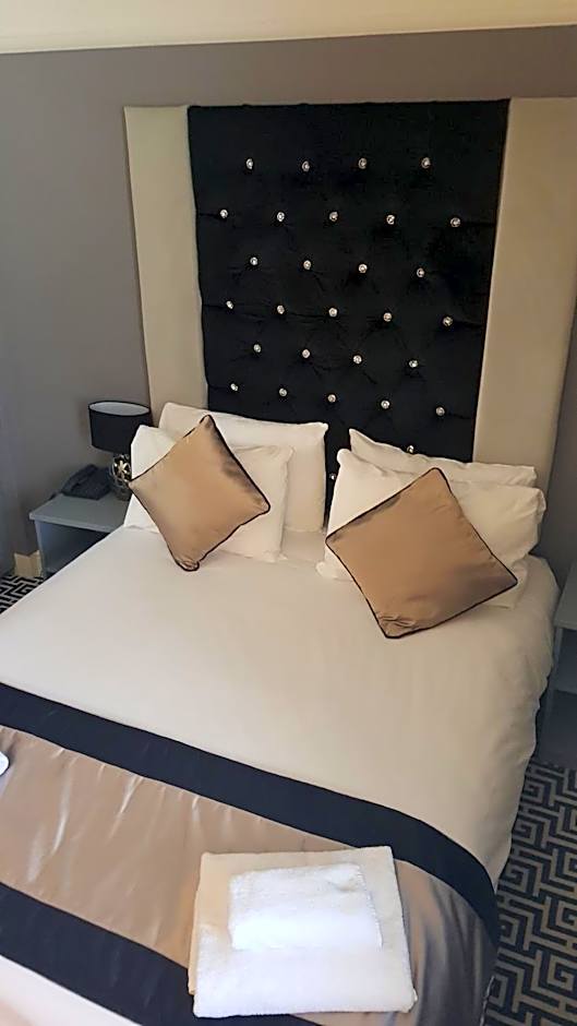 The Castle Hotel Neath