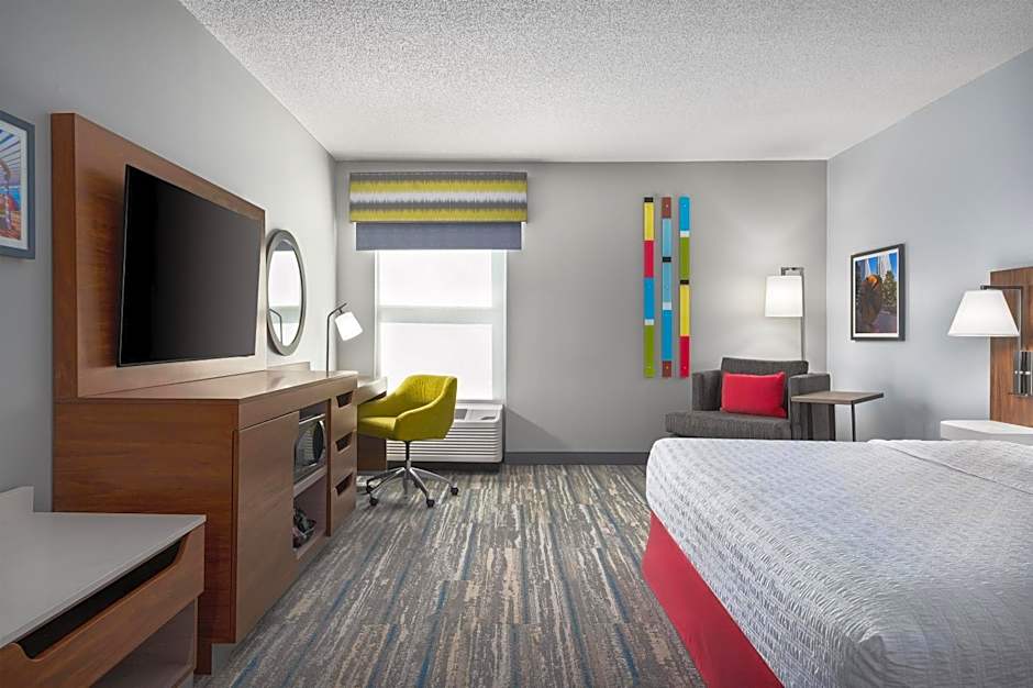 Hampton Inn & Suites Charlotte-Arrowood Rd.