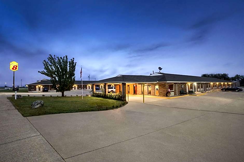 Super 8 by Wyndham Henryetta