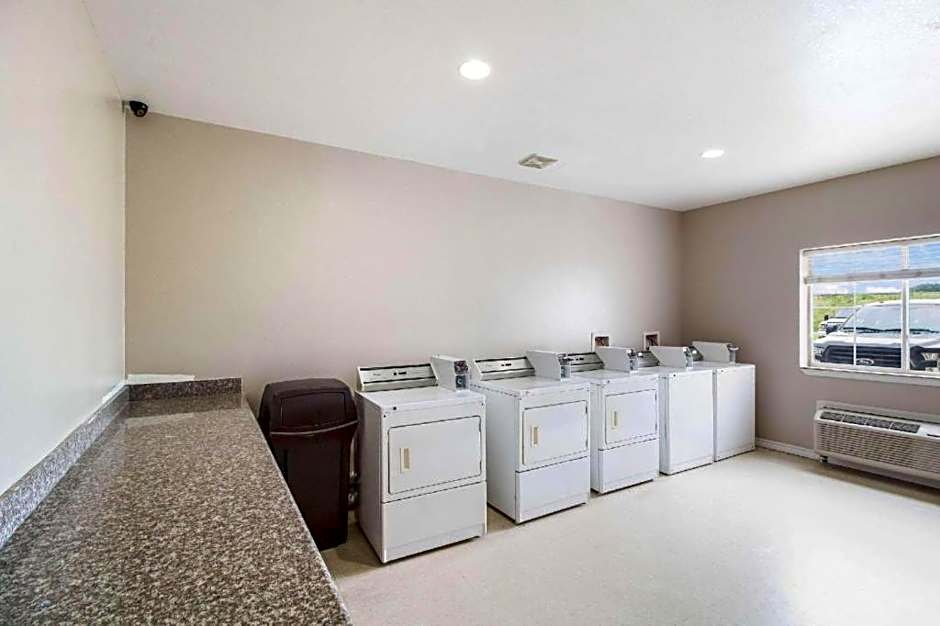 Rodeway Inn & Suites Port Arthur - Groves