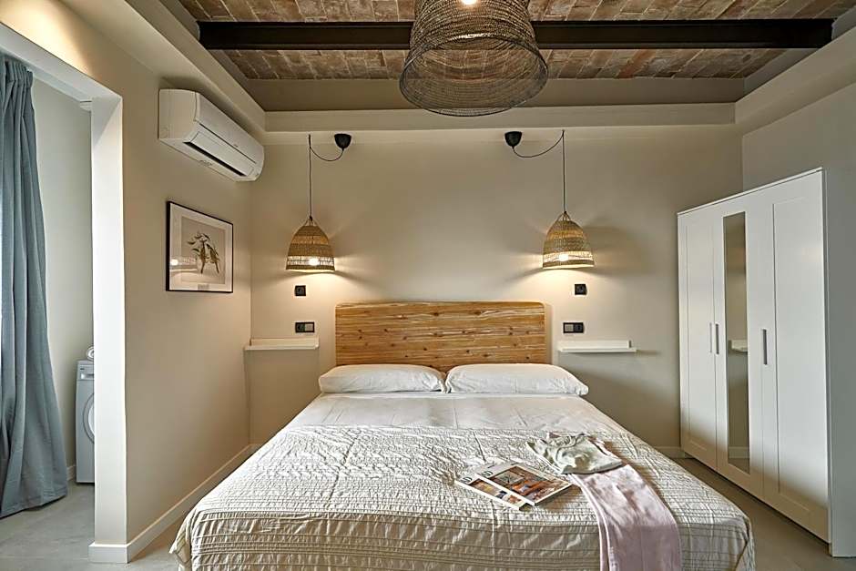 AinB Eixample-Miro Apartments