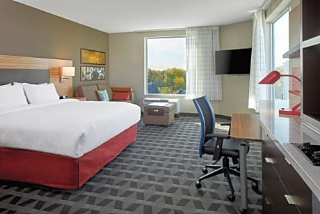 Corner King Suite