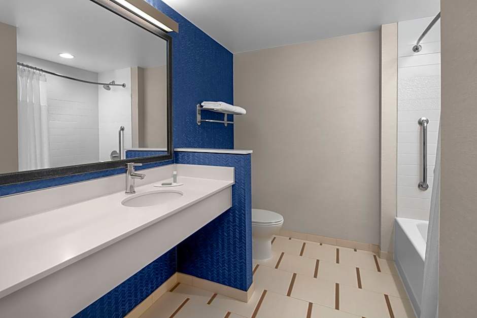 Fairfield Inn & Suites by Marriott Tustin Orange County