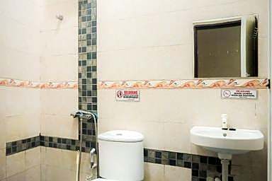 Hotel 889 Syariah Redpartner Banda Aceh