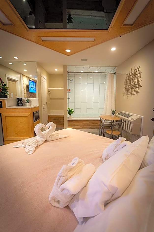 Sybaris Pool Suites