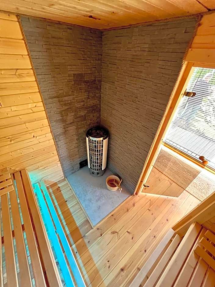 Domki Gala- blisko plaży, basen z podgrzewaną wodą , sauna , parking