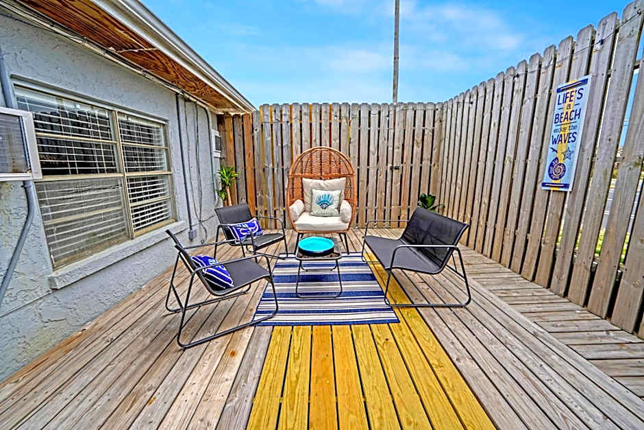 Sea Foam Suites