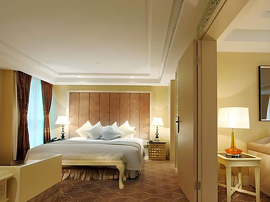 Yihe Grand Hotel