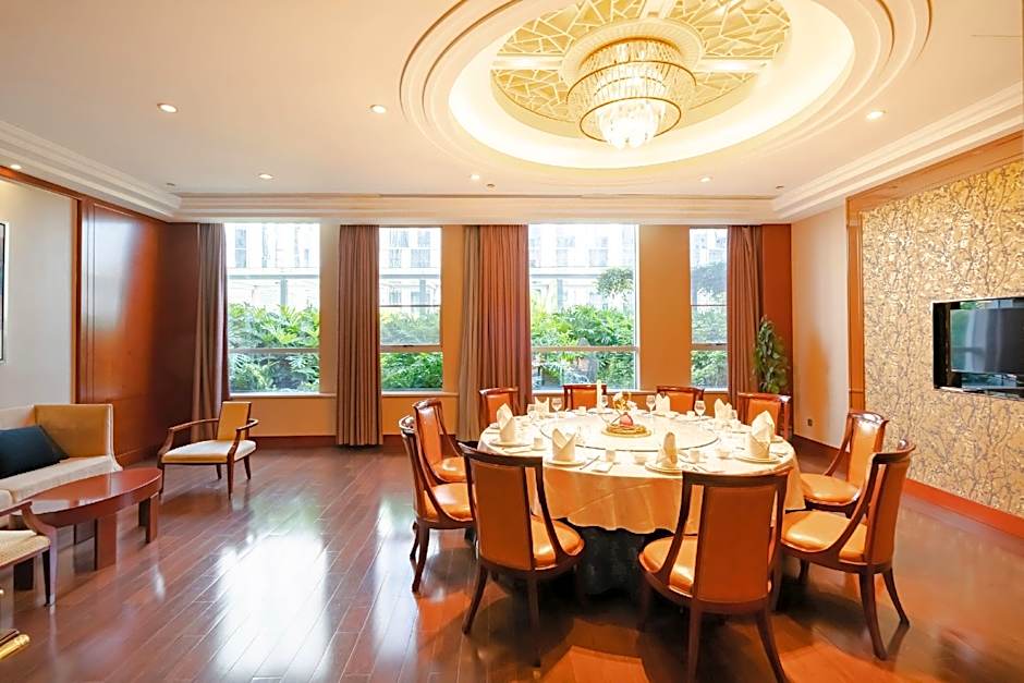 Kunming Golden Eagle Summit Hotel