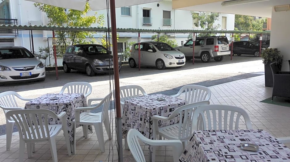 Hotel Sandra