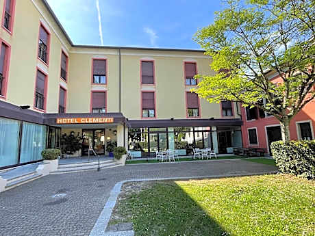 Hotel Clementi