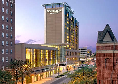 DoubleTree By Hilton Cedar Rapids Convention Complex
