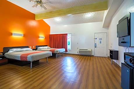 Deluxe Double Room - Non-Smoking