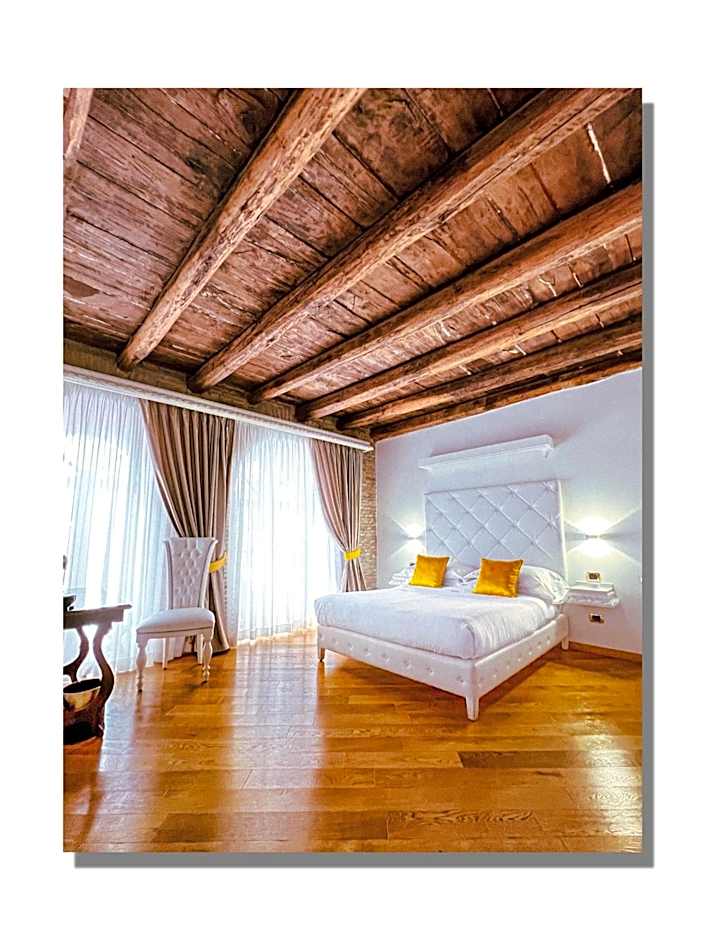 Maison Spagna Suites