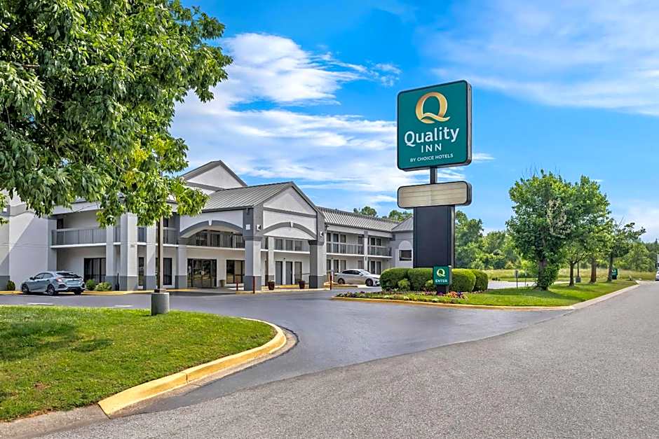 Foto 1 de 35 de Quality Inn Fort Campbell