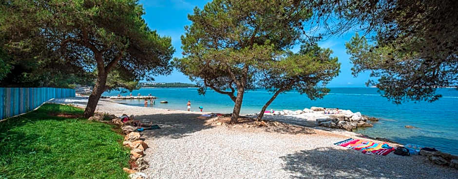 Mobilhome Victoria Camping Lanterna