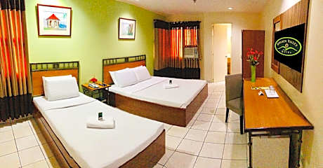 Golden Valley Hotel